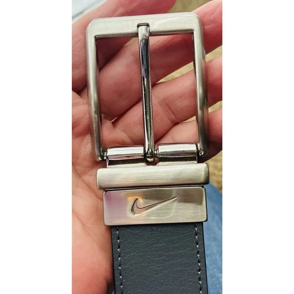 Nike Reversible Blk, Gray Silver Hardware Genuine Leather Sz 36 Casual Bus Belt